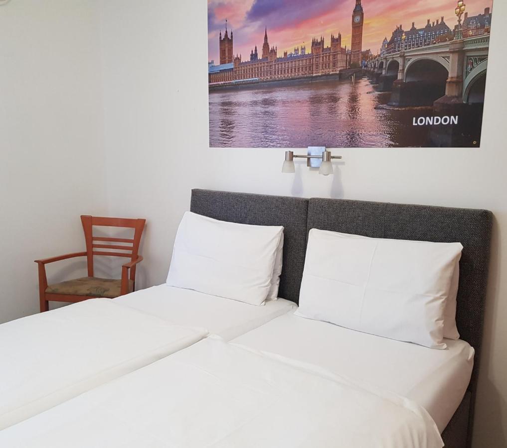 Matyas Panzio Bed & Breakfast Сегед Екстериор снимка